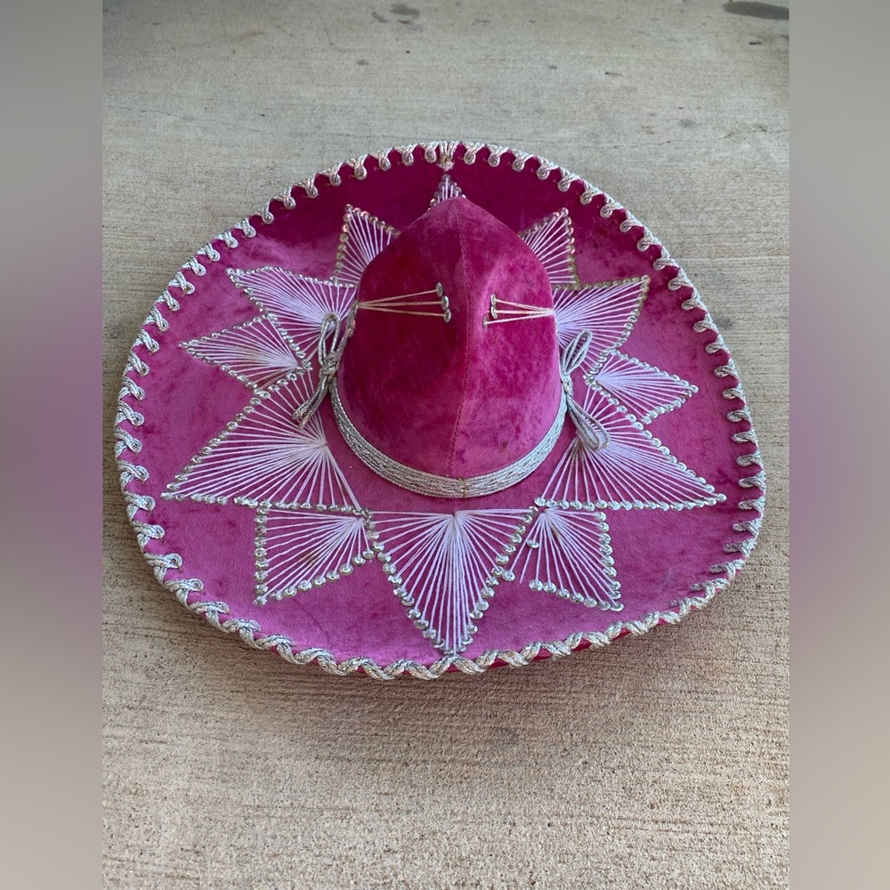 Gonzalez Authentic Mexican Sombrero Hat